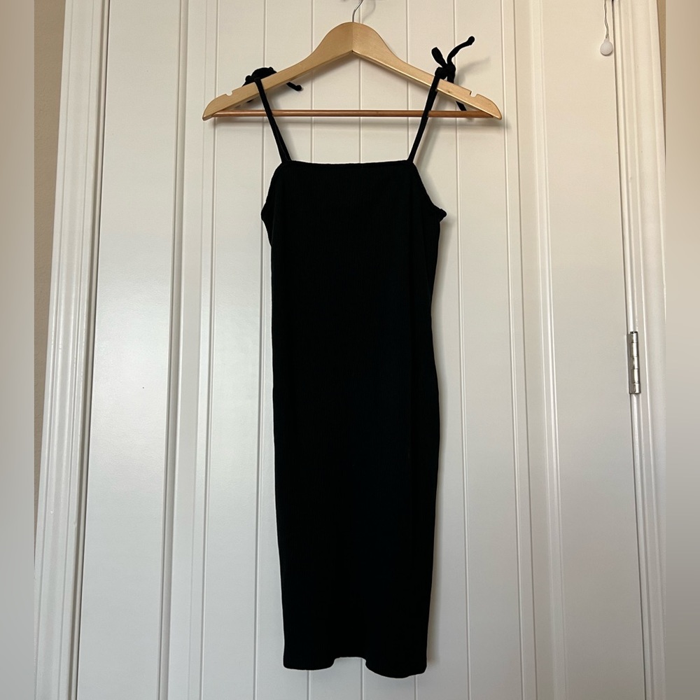Black Ribbed Dress - Picture 3 of 4